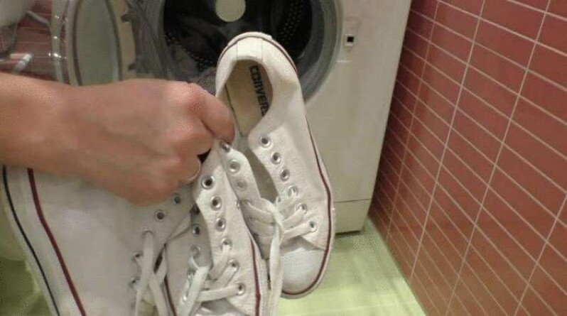 Советы очистки белой обуви